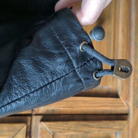 Danier Kids Genuine Leather Jacket, Lined Wool Blend, Fall Winter, Hooded - Picture 6 of 8